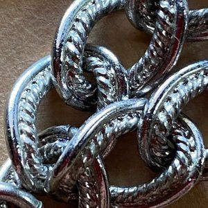 SILVERTONE LONG NECKLACE